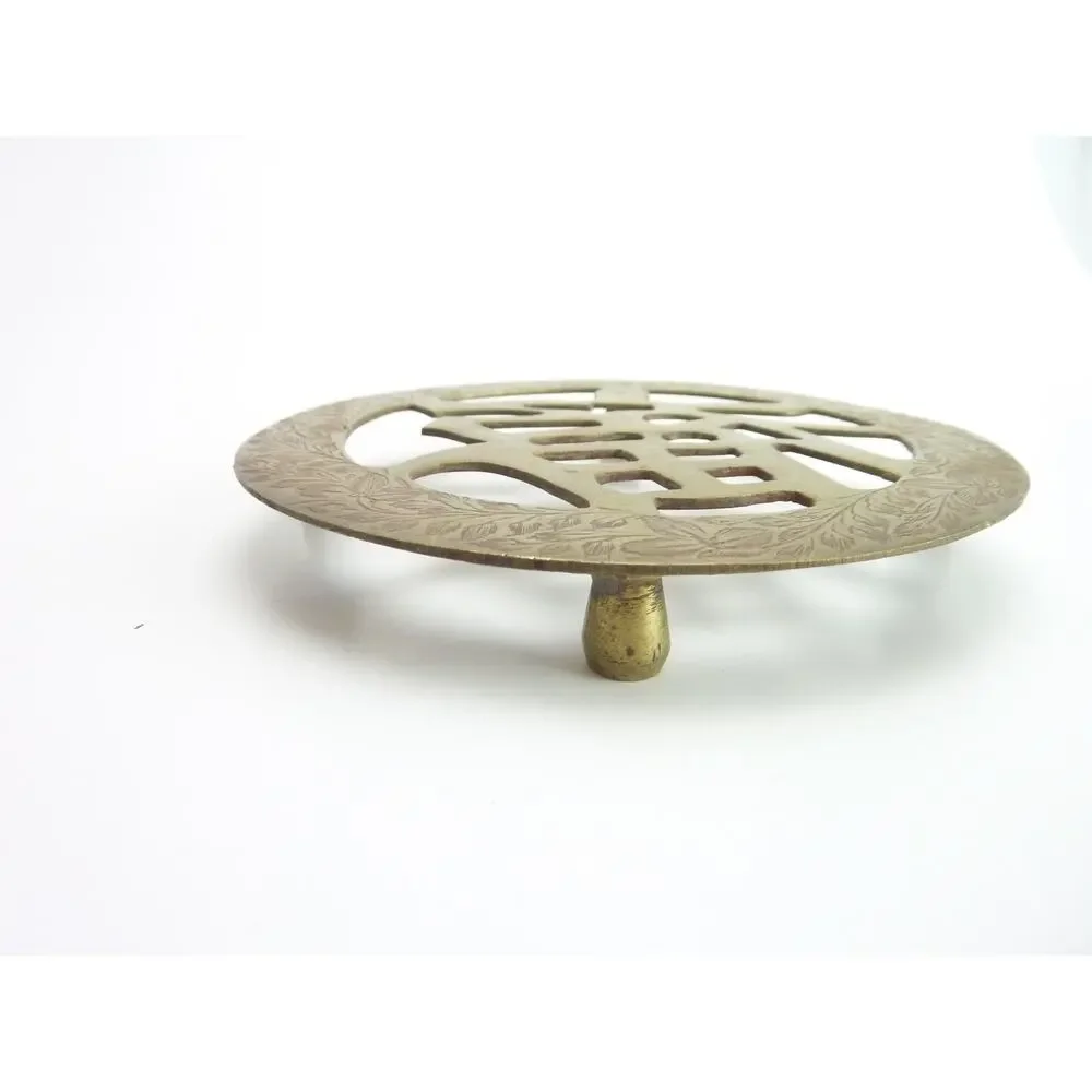 Unbranded vintage footed
